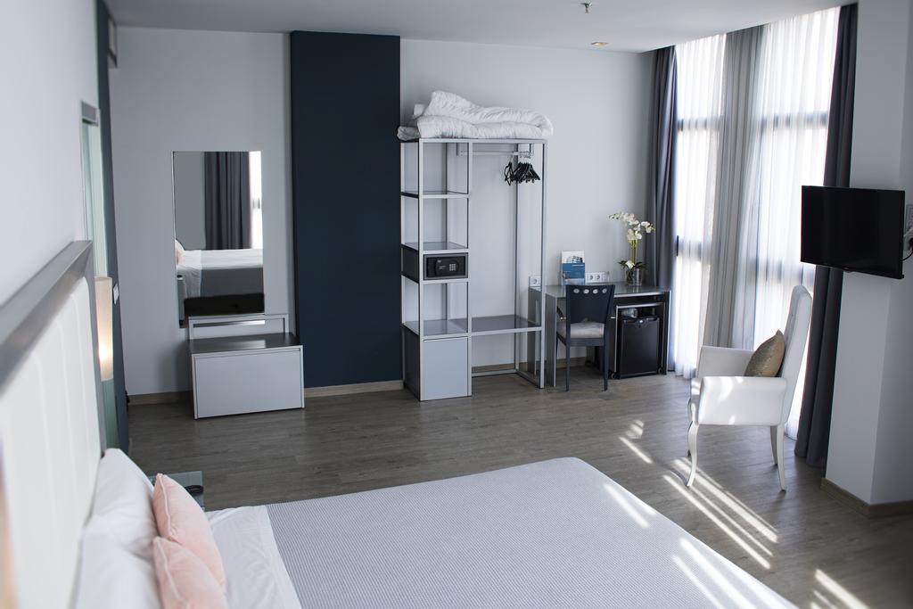 Hotel Santa Eulalia Puertollano Dış mekan fotoğraf